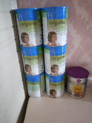 奶粉质地: 无结块 消化: 挺好的 有效期: 挺新鲜 外包装: 无破损 收货时长: 5天 总结: 第一次在网上买奶粉，出乎了我的意料，奶粉挺好的，跟之前直邮代购的一样，日期挺新鲜的，防伪码查得到，应该是正品。