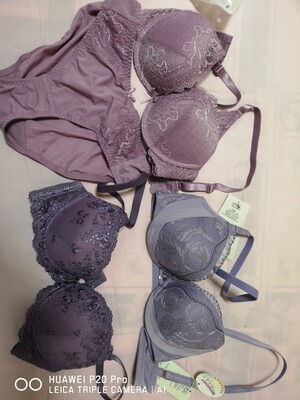 偏爱紫色的我，囤了好几款紫色内衣，试穿后感觉对得起这个价格。慢慢用吧。