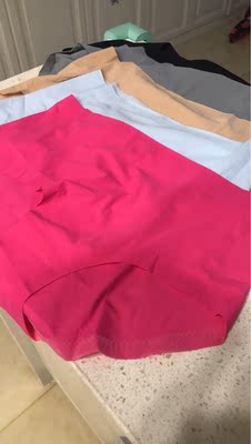 这个内裤很好穿,很透气,薄,很服帖,也好洗,上次买了两条,这次又追加了5条,这次活动一般,跟平时一样的钱,上次买的是51,而且上次发货是顺风,这次变成中通了 这个内裤很好穿,很透气,薄,很服帖,也好洗,上次买了两条,这次又追加了5条,这次活动一般,跟平时一样的钱,上次买的是51,而且上次发货是顺风,这次变成中通了