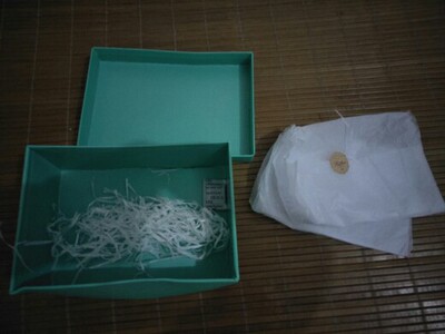 必须好评,收藏店铺好久,没有穿过这种内衣, 趁着活动买来试试,超薄,穿着舒服,就是会露点,害羞。灯光下拍的,实物和卖家的图一样,粉粉的,超级好看。 必须好评,收藏店铺好久,没有穿过这种内衣, 趁着活动买来试试,超薄,穿着舒服,就是会露点,害羞。灯光下拍的,实物和卖家的图一样,粉粉的,超级好看。