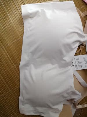 挺好的，前扣比较方便，没有色差，也挺好的。不错