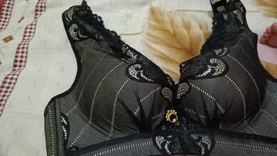 试穿了一下特别舒服  比实体店要便宜很多