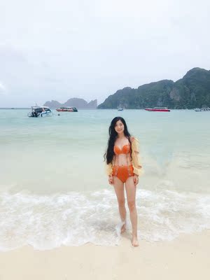 特别显身材泳衣  在普吉岛没有撞衫