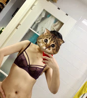 这个号码买小了，仅仅试穿。有75A的亲可以走咸鱼：信守奉行。便宜包邮转。