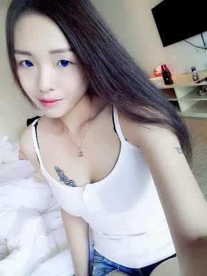 有弹力，衣服不错，显瘦