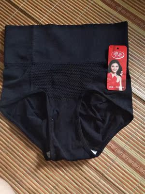 内裤收到很惊喜，面料柔软，很舒适，颜色也很好，弹性穿上不紧绷，总之满意