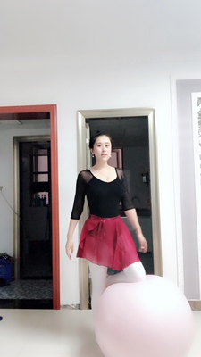 太好看了,太值得了,以后舞蹈服全在你家买,真的很舒服,太喜欢了,看图吧,我其实挺胖了,也不显胖。 太好看了,太值得了,以后舞蹈服全在你家买,真的很舒服,太喜欢了,看图吧,我其实挺胖了,也不显胖。