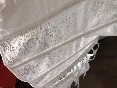 155 53kg m码刚刚好 把我的肚子收起来了 配婚纱非常修身 好评哦! 155 53kg m码刚刚好 把我的肚子收起来了 配婚纱非常修身 好评哦!