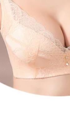 试过之后，我非常喜欢，这家店铺质量就是好，再加上这款无钢圈的设计，穿起来很舒服，物流也好快，我看了有我喜欢的款式，一下子我就多买了几个，我都非常喜欢的，东西真的很好，上身舒适，大小也很合适，杯型也非常好，而且很透气，穿身上非常贴身很舒服也不嘞