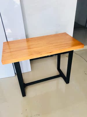 非常棒哦,这个小孩子可以做作业,也可以泡茶喝桌子五公分厚很好。 非常棒哦,这个小孩子可以做作业,也可以泡茶喝桌子五公分厚很好。