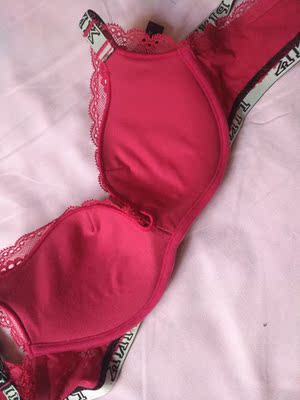 收到就迫不及待的试了，因为本人对文胸特别挑剔，不容易买到满意的，前几天已经在五家买了五款不同款式的，结果退了四家的，我都觉得不好意思了，本来都放弃在网上买了，看到这家的款式又想再试试，一口气买了三款，想到不合适就退到一家，没那么麻烦，结果出乎意料，居然三款都满意，天&hellip;简直不敢相信，特别是运动风的这款，超级舒服，底围弹力大，舒适性强，不知道运动款的老板会不会一直卖，收藏了，下次直接进店买。