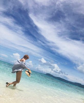 买了很久才穿的泳衣,好漂亮 买了很久才穿的泳衣,好漂亮