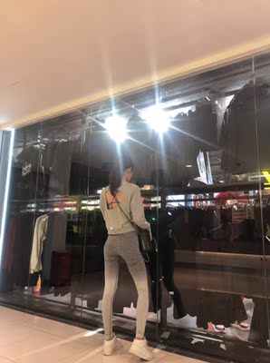 看图片觉得很特别就买了，收到实物后真的不要太好看！穿起来超舒服！穿起来超显身材，像我这种扁平pp的人，竟然穿出了臀型也是🤭🤭🤭开开心心～穿着去练舞基本都沉浸在自己的身材当中无法自拔&hellip;&hellip;赴上一个。。自嗨视频