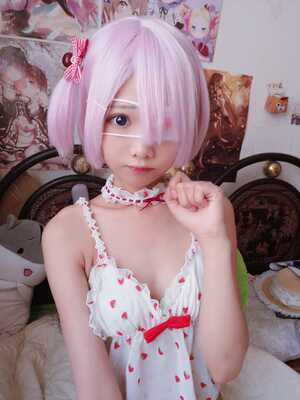 羽天穿这套衣服超可爱的(=・ω・=) 羽天穿这套衣服超可爱的(=・ω・=)