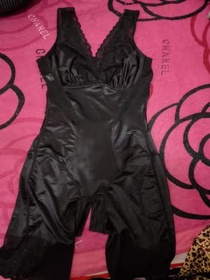 不错 取回来 就马上试穿了 穿着一点不勒 把腰部的赘肉都收紧了 比商场价位便宜多了 满意