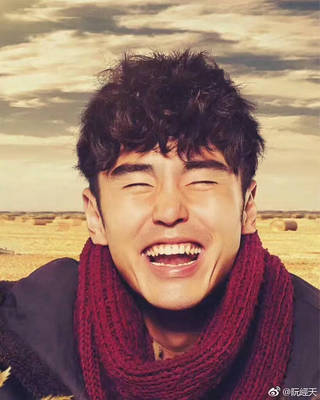 还可以，就是设计感太强，不太实用~ 胸垫质量有待提高了！不用胸垫感觉要漏点咯！要求聚拢就算了，毕竟是超薄蕾丝款的，不可能再有聚拢效果了！蕾丝质量一般，做工一般~