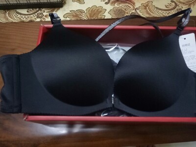 宝贝收到了，包装精美。试穿了一下，很舒服，完全没有束缚，以后就买你家的内衣了。