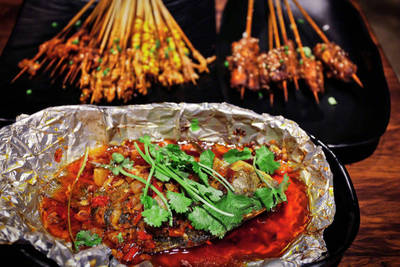 因为本仙女很懒，不想每一件商品都一样一样地去写好评，所以特意写了这样一个评论。但是这件商品无论是质量、材质还是款式，肯定都是本仙女所中意的，如果本仙女不喜欢的话，本仙女收到货肯定是会很生气的，很气很气的那种哦。不然这个评论肯定会变成那种喋喋不休，怨气横生，怨天怨地的那种。最后当然不可能忘了给这件商品一个好评，给各位爱淘宝的宝宝们一个购物参考，这个产品还是非常值得购买的！ 祝看到这条评论的各位小仙女们永远年轻漂亮美丽大方，永远都是16岁