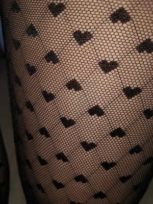 发货速度快,裤子弹力好,有前后面穿着舒服,做工好,没有线头也没有断线情况,内里锁边整齐。上半部料子很簿凉快。我158体重120斤,穿着正好。 发货速度快,裤子弹力好,有前后面穿着舒服,做工好,没有线头也没有断线情况,内里锁边整齐。上半部料子很簿凉快。我158体重120斤,穿着正好。