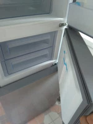 TCL BCD-205TF1 三门冰箱 家用小型三开门 节能家用三门电冰箱