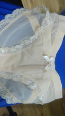 给你们看看图啊！款式好看价格也是很实惠的比实体店买便宜多了。值得购买