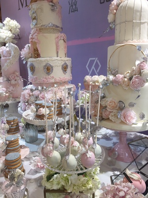 除了无钢圈外最舒适的款式 以前在天猫淘宝上买东西，都是系统自动好评，花了有好多好多钱，后来才知道淘宝评论得积分可以涨淘气值时，才知道评论的重要性，所以以后无论买什么东西，我都先把这段话复制粘贴下来，然后再写宝贝评论，没错，评论80个字以上就可以获得50个积分