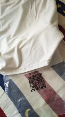 质量不错的 很舒服 客服推荐的尺码刚刚好 很喜欢 客服也是很有耐心的说 加钱发了顺丰 三天就到了 这个时间收到 刚刚好 质量不错的 很舒服 客服推荐的尺码刚刚好 很喜欢 客服也是很有耐心的说 加钱发了顺丰 三天就到了 这个时间收到 刚刚好