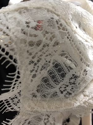 质量非常好，与卖家描述的完全一致，非常满意,真的很喜欢，完全超出期望值，发货速度非常快，包装非常仔细、严实，物流公司服务态度很好，运送速度很快，很满意的一次购物。