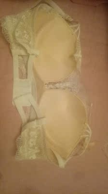 货已经收到了,试穿了一下很舒适,颜色很正,店家服务态度好!五星好评!很满意的一次购物! 货已经收到了,试穿了一下很舒适,颜色很正,店家服务态度好!五星好评!很满意的一次购物!