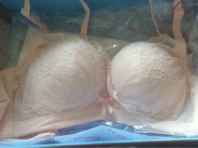 质量非常好，与卖家描述的完全一致，非常满意,真的很喜欢，完全超出期望值，发货速度非常快，包装非常仔细、严实，物流公司服务态度很好，运送速度很快，很满意的一次购物