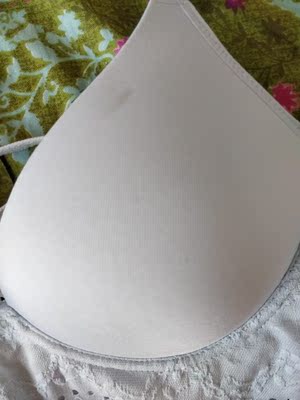 收到是脏的 发货前没有仔细检查吧 收到是脏的 发货前没有仔细检查吧