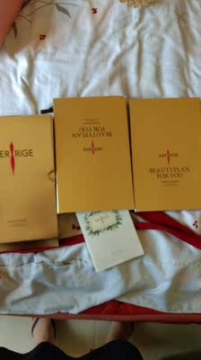 非常舒服，再美容院买了一件花了四百多，居然一模一样，要不是买小了也不会再买，结果一模一样，以后再也不去美容院花冤枉钱了。