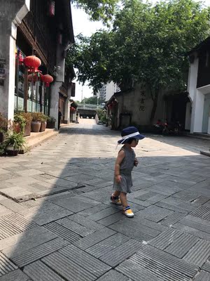 还不错,适合胸不大的妹子,主要觉得颜色鲜丽适合海边拍拍照 还不错,适合胸不大的妹子,主要觉得颜色鲜丽适合海边拍拍照