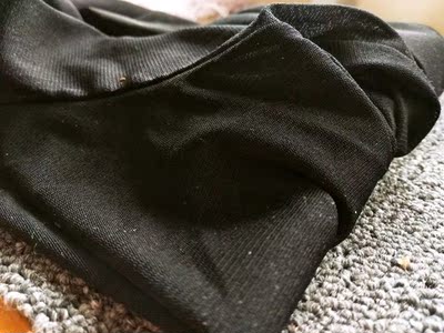 哈哈，面料够好，果然是网红款，够骚，哈哈，说正经的，质量很好捏，摸着手感真不错