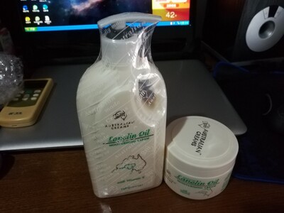 物流很快，我昨天才下的单，今天上午就收到了，包装很结实，保护得很好，盒装的面霜我有试用过感觉很好，这个身体乳还没试过，也没拆封，打算留到天冷再用，先好评吧