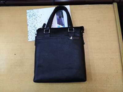 目前看来稻草人男包怎么样,三个月使用彻底后悔了,内幕曝光