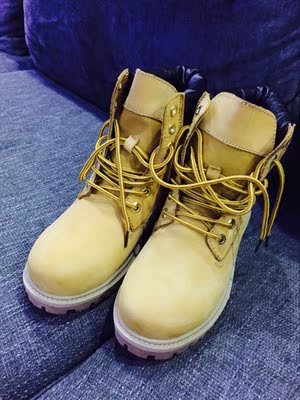 第二次买了他家的鞋子！真心的不错。在商场里看好了一双九百多没舍得买，回来在他家找见了相同的款式果断买了回来！省的就是挣得！真心的喜欢。牛皮看得见，穿着也很舒服！已经推荐给好几位朋友了！在这也推荐给看得见我评论的朋友们！你真的值得拥有！