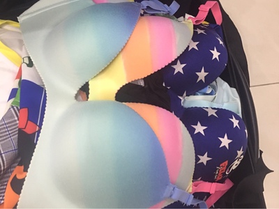 已经是老顾客啦 多次购买了 买了爱美丽之后 其他所有内衣都淘汰了 爱美丽便宜又舒服 以后会继续回购的 已经是老顾客啦 多次购买了 买了爱美丽之后 其他所有内衣都淘汰了 爱美丽便宜又舒服 以后会继续回购的