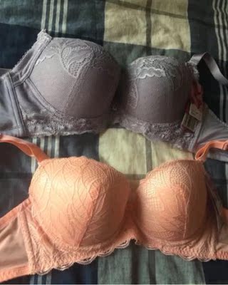 这个款式稍微有点大妈，不过胜在舒服，聚拢包裹得好，希望多设计一些好看的款式，少女的款式！