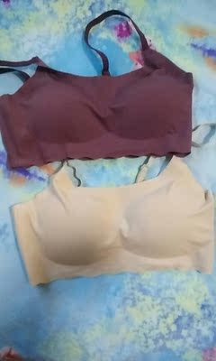 质量很好，比在实体店便宜很多，试了下穿上很舒服，不勒，颜色也很好看，以后还会回购的