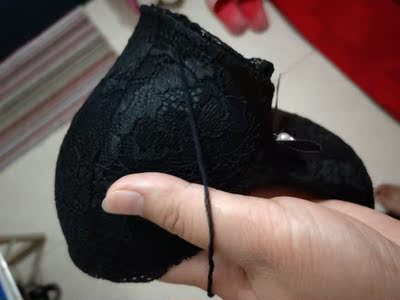 洗完才发现内衣里出来那么粗那么长的线，小线头多不说了，这么的线是什么鬼