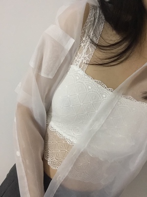 衣服合身，料子不错，老公很喜欢，偷偷发个图～