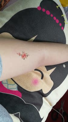 拿个小的来试试。不错的。手机像素太好了。照的太清了。其实这个图案远看很不错。反正我被惊艳了。