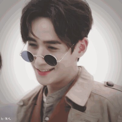 当大家看到我的这一篇评价时，表示我对产品是认可的，尽管我此刻的评论是复制粘贴的。这一方面是为了肯定商家的服务，另一方面是为了节省自己的时间，因为差评我会直接说为什么的。所以大家就当做是产品质量合格的意思来看就行了。最后祝店家越做越好，大家幸福平安，中华民族繁荣昌盛。