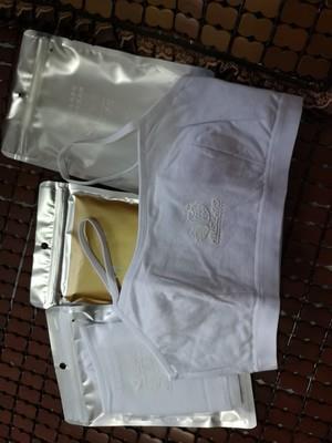 货品已经收到，孩子很喜欢，是棉质的，款式与实图一致，有喜欢的可以实图借鉴，不要错过快来选购！