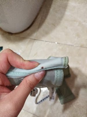 一直觉得她们家内心挺好的  结果让我失望了 买了那么多次也是老顾客了  就那么敷衍我  这个也不知道是个什么东西  很影响我穿着  特别不舒服 甚至是感觉恶心 毕竟是自己的贴身衣服  还是比较想清楚这个到底是什么材质的内衣  严重怀疑这里面的海绵  我花钱就买这个破玩意儿么
