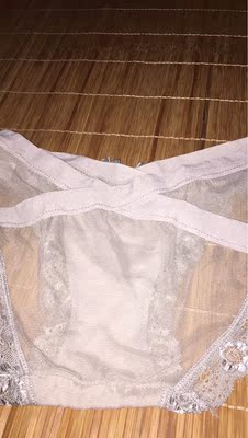 小内内真心不错哦。质量很好。很舒服。背面设计更是新颖。有点小心机的感觉。。服务态度也是超赞的哈。推荐购买。。