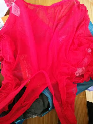 反正我很喜欢，黑红各一件了