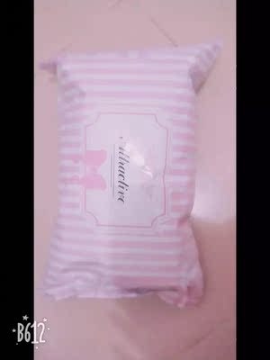 挺好的,挺小巧,这个价位很值,喜欢的小仙女们不要犹豫啦! 挺好的,挺小巧,这个价位很值,喜欢的小仙女们不要犹豫啦!