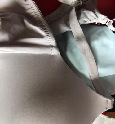 不要怪我不提醒你们，不去&rarr;刚合适&larr;领个省折卷就跑来买，你们要后悔的。&rarr;刚合适&larr;是公.仲.號哦。哈哈。挺舒服的，没有钢圈，每个都是独立包装，很满意。码正    舒服。舒服，便宜，夏天穿很赞可以可以，穿着很舒适，比较薄，适合夏天，质量挺好的，颜色也正，穿上舒服款式不错，简单大方。颜色比较好搭配衣服。